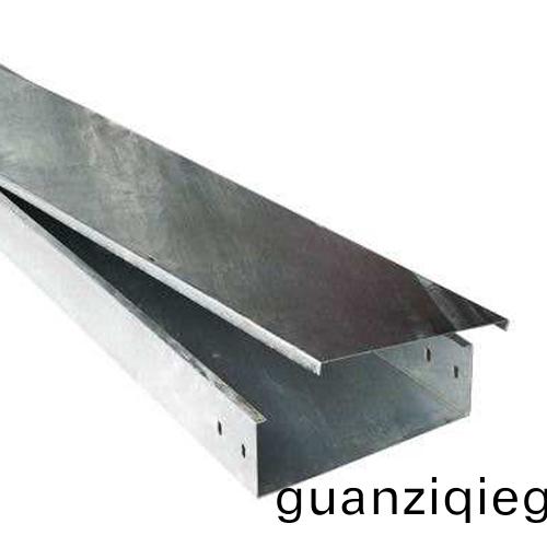 槽(cao)式鋼(gang)製(zhi)電(dian)纜橋架(jia)